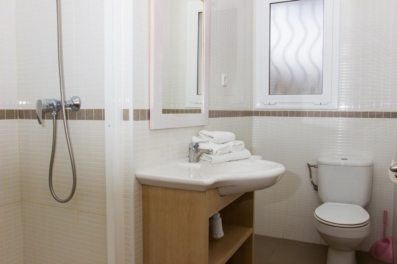 Rentalmar Villa Cristina Families Only Miami Playa Bagian luar foto